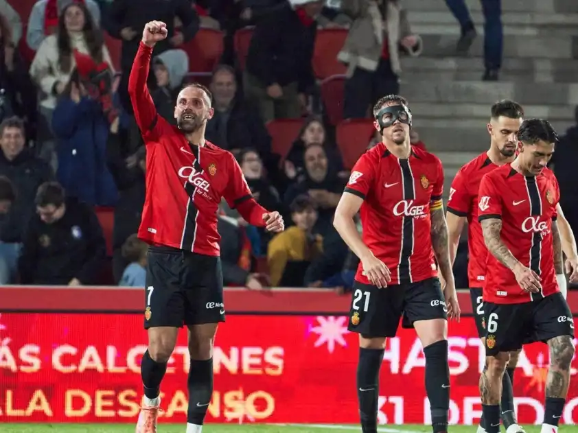 Elche và Mallorca đang đặt mục tiêu trụ hạng ở La Liga mùa giải năm nay (Ảnh: Marca) Elche và Mallorca đang đặt mục tiêu trụ hạng ở La Liga mùa giải năm nay (Ảnh: Marca)
