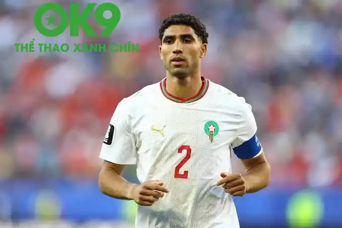 Achraf Hakimi tiếp tục là mũi tấn công nguy hiểm bên hành lang phải của Morocco Achraf Hakimi tiếp tục là mũi tấn công nguy hiểm bên hành lang phải của Morocco