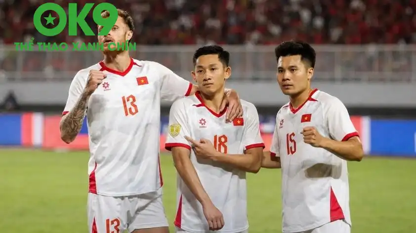 Theo thống kê, đây là lần đầu tiên ĐT Việt Nam ghi được hai bàn trong 15 phút đầu một trận đấu tại giải vô địch Đông Nam Á kể từ Tiger Cup 1996. Theo thống kê, đây là lần đầu tiên ĐT Việt Nam ghi được hai bàn trong 15 phút đầu một trận đấu tại giải vô địch Đông Nam Á kể từ Tiger Cup 1996.